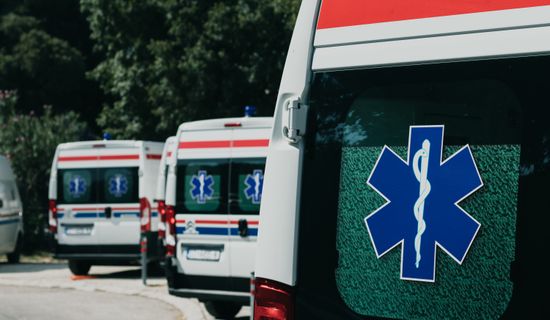 双牌救护车转运病人过路高速收费吗？